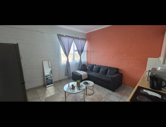 1 BEDROOM PROPERTY TO RENT IN WYNBERG